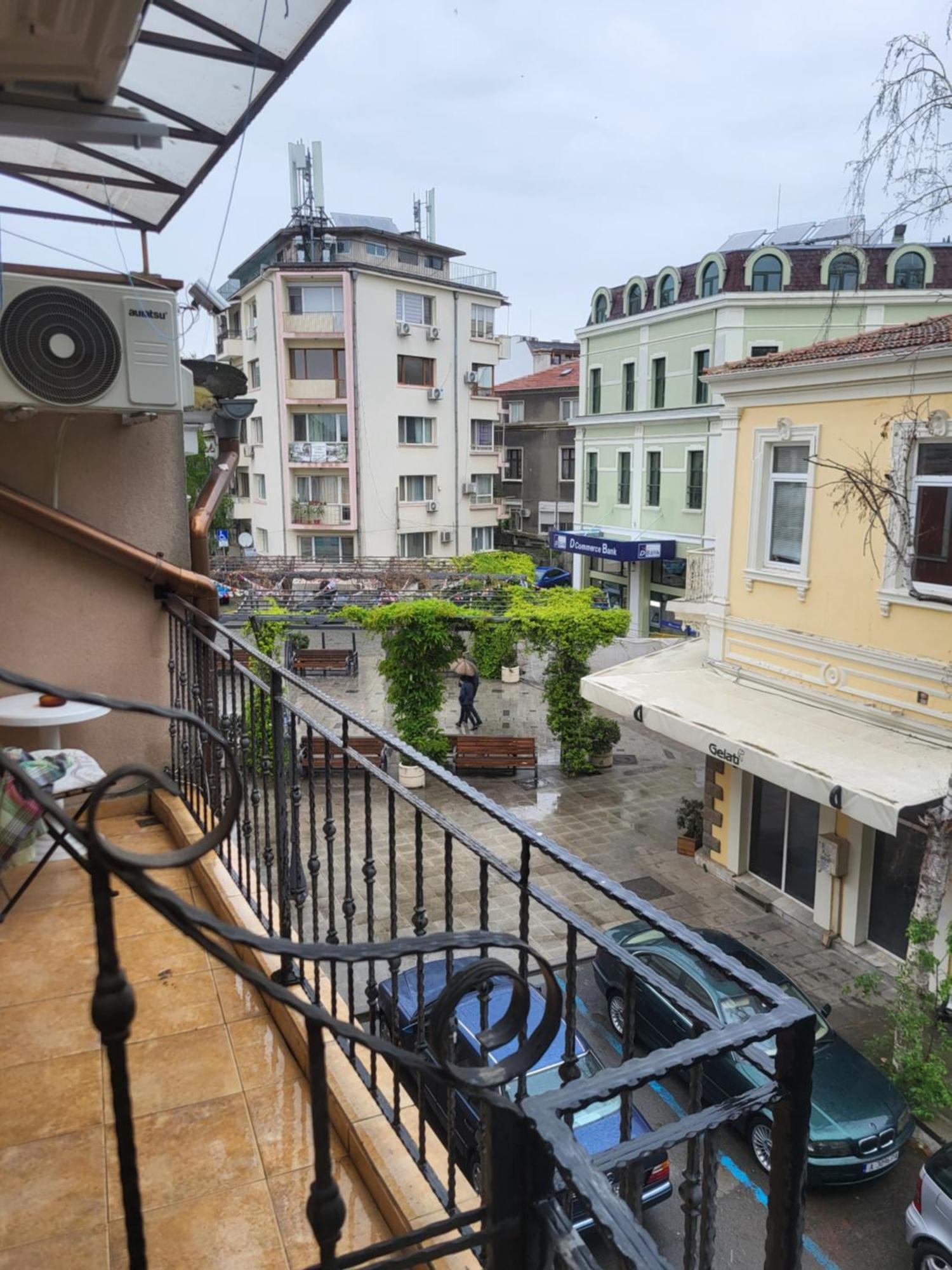 Aleks Top Center 2- Free Parking Burgas ภายนอก รูปภาพ